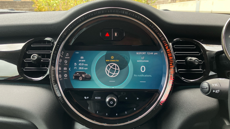 MINI Hatchback 1.5 Cooper Exclusive Premium 5dr Auto Petrol Hatchback